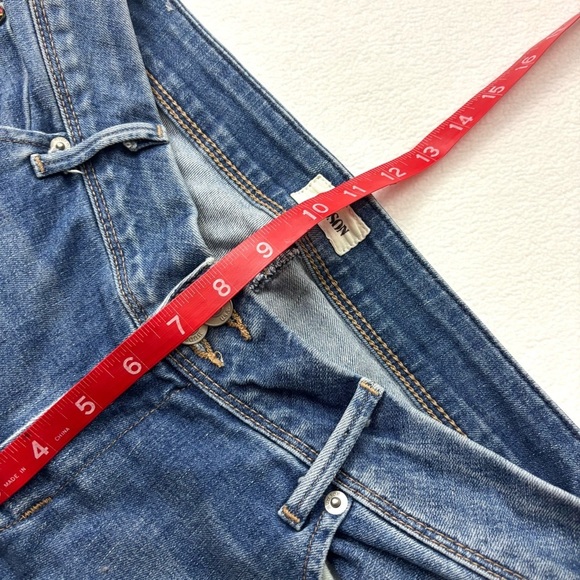 Hudson Med Wash Collin Mid-Rise Skinny Boyfriend Stretch Ankle Jeans (28) - Picture 13 of 14